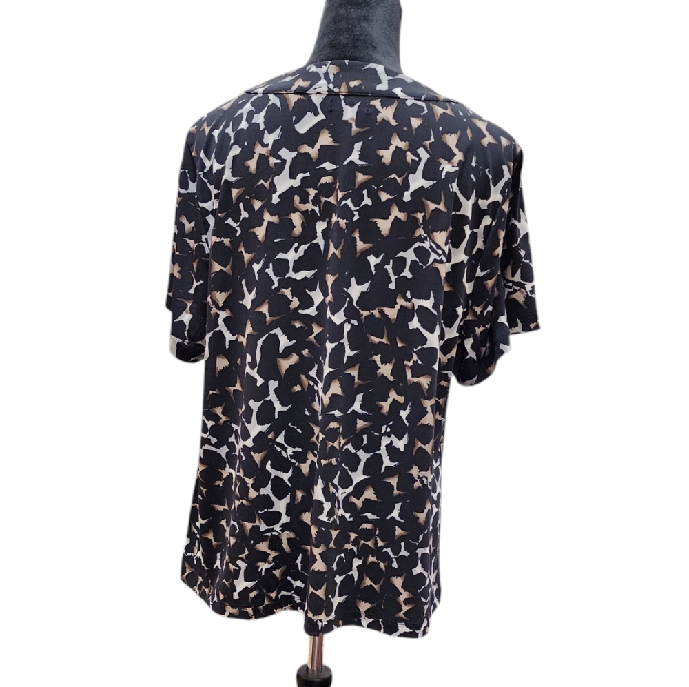 Apt. 9 Women's Black and White Printed v-neck Top